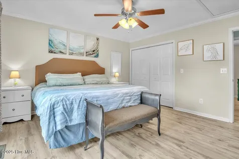 135 NE 36th Street Oak Island NC 28465