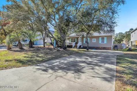 135 NE 36th Street Oak Island NC 28465
