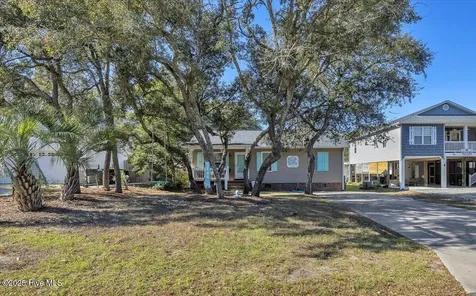 135 NE 36th Street Oak Island NC 28465
