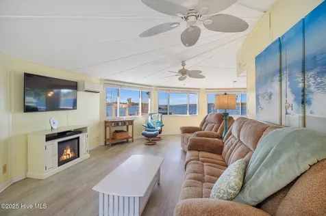 221 Creek Road Beaufort NC 28516