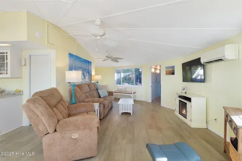 221 Creek Road Beaufort NC 28516