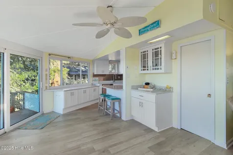 221 Creek Road Beaufort NC 28516