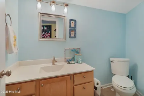 221 Creek Road Beaufort NC 28516