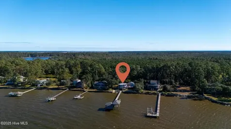 221 Creek Road Beaufort NC 28516
