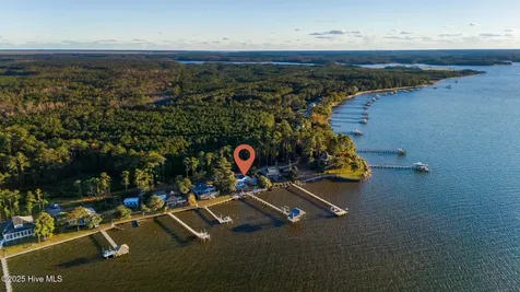 221 Creek Road Beaufort NC 28516