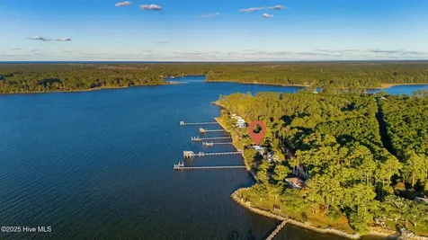 221 Creek Road Beaufort NC 28516