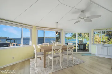 221 Creek Road Beaufort NC 28516