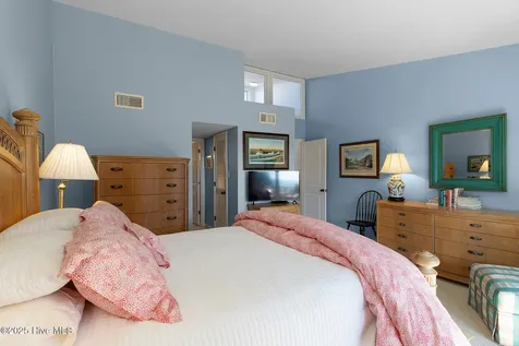 545 Salter Path Road Pine Knoll Shores NC 28512