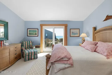 545 Salter Path Road Pine Knoll Shores NC 28512