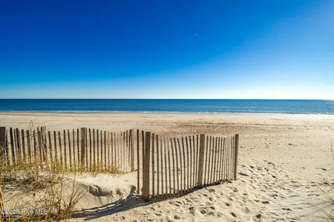545 Salter Path Road Pine Knoll Shores NC 28512