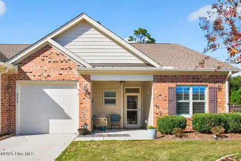 4173 Cambridge Cove Circle SE Southport NC 28461