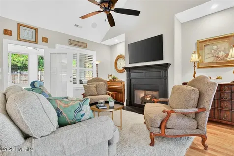 4173 Cambridge Cove Circle SE Southport NC 28461
