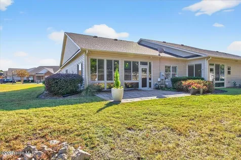 4173 Cambridge Cove Circle SE Southport NC 28461