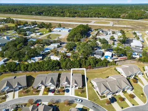 4173 Cambridge Cove Circle SE Southport NC 28461