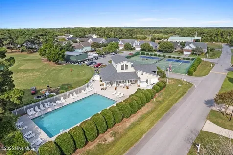 4173 Cambridge Cove Circle SE Southport NC 28461