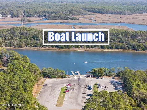 4173 Cambridge Cove Circle SE Southport NC 28461