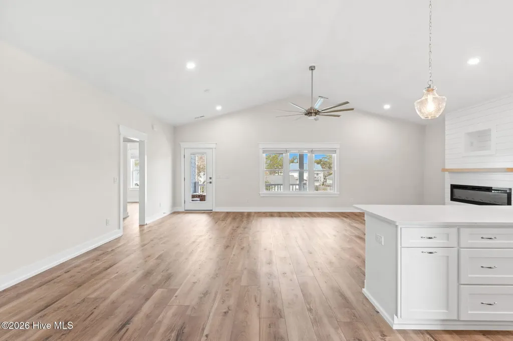 204 NE 33rd Street Oak Island NC 28465