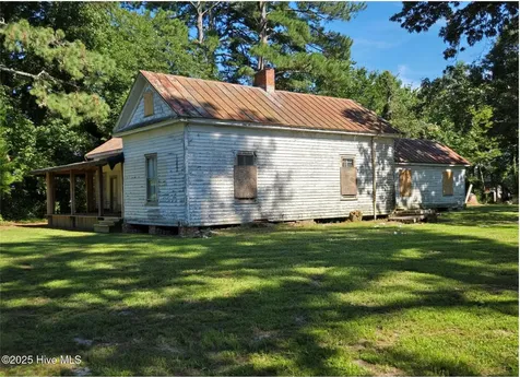 1890 Oneal Road Whitakers NC 27891