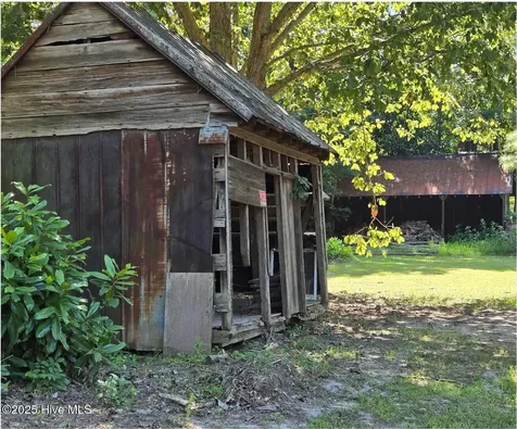 1890 Oneal Road Whitakers NC 27891