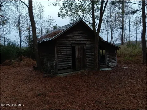 1890 Oneal Road Whitakers NC 27891