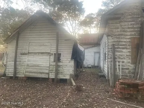 1890 Oneal Road Whitakers NC 27891