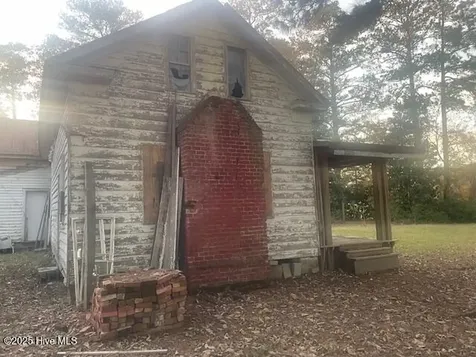 1890 Oneal Road Whitakers NC 27891