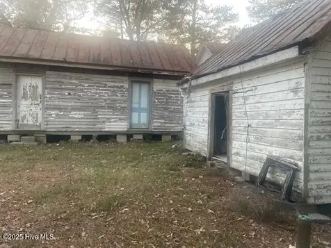1890 Oneal Road Whitakers NC 27891
