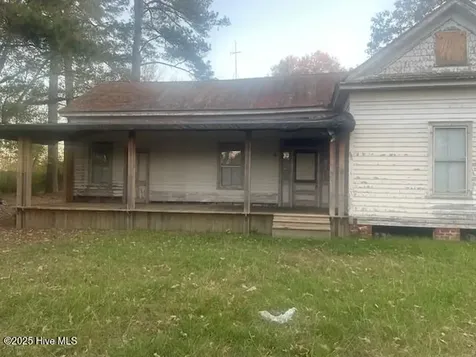 1890 Oneal Road Whitakers NC 27891