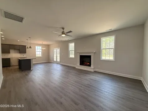 360 Sacksonia Street Raeford NC 28376