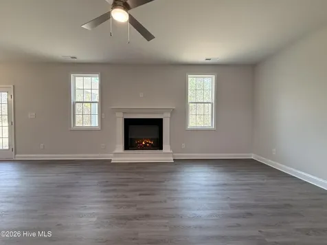 360 Sacksonia Street Raeford NC 28376