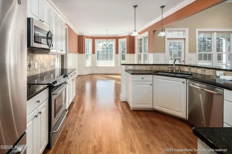 1048 Augusta Lane Greenville NC 27858