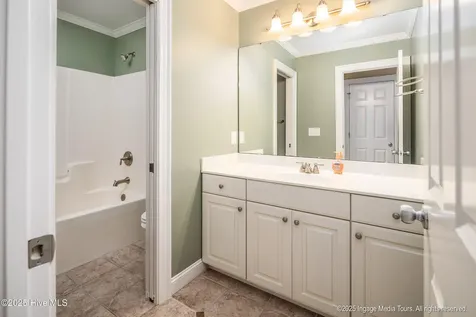 1048 Augusta Lane Greenville NC 27858