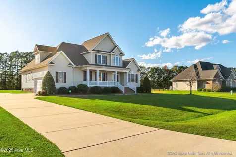 1048 Augusta Lane Greenville NC 27858