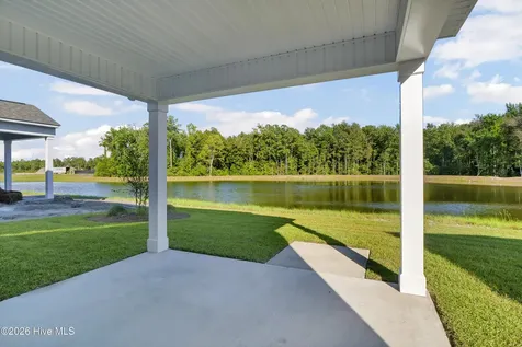 34 E Pioneer Way Hampstead NC 28443