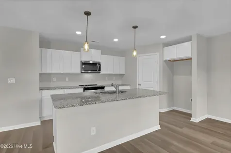 34 E Pioneer Way Hampstead NC 28443