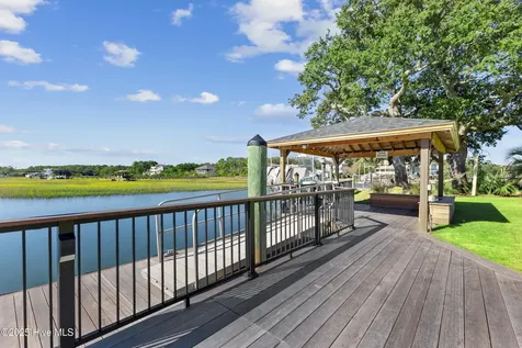 808 Inlet View Drive Wilmington NC 28409