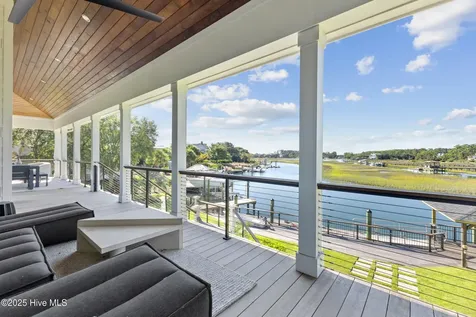 808 Inlet View Drive Wilmington NC 28409