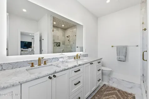 808 Inlet View Drive Wilmington NC 28409