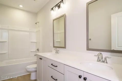 154 Coventry Court New Bern NC 28562