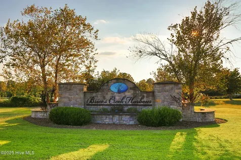 154 Coventry Court New Bern NC 28562