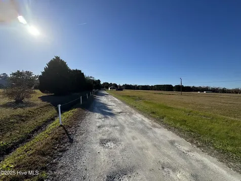 1571 Belgrade-swansboro Road Maysville NC 28555