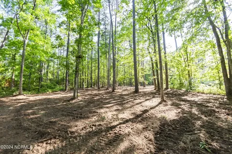 109 Spinnaker Point Road N Oriental NC 28571