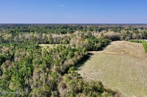 0 Near 4294 James B Wh Whiteville NC 28472