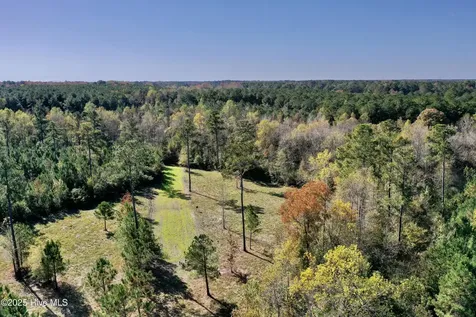 0 Near 4294 James B Wh Whiteville NC 28472