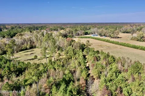 0 Near 4294 James B Wh Whiteville NC 28472