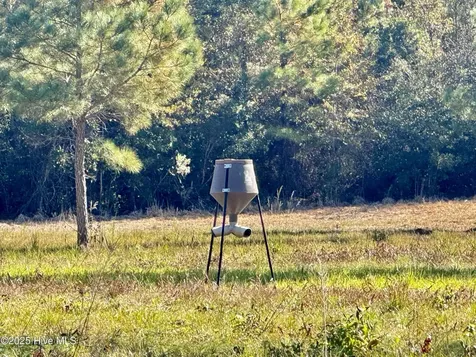 0 Near 4294 James B Wh Whiteville NC 28472