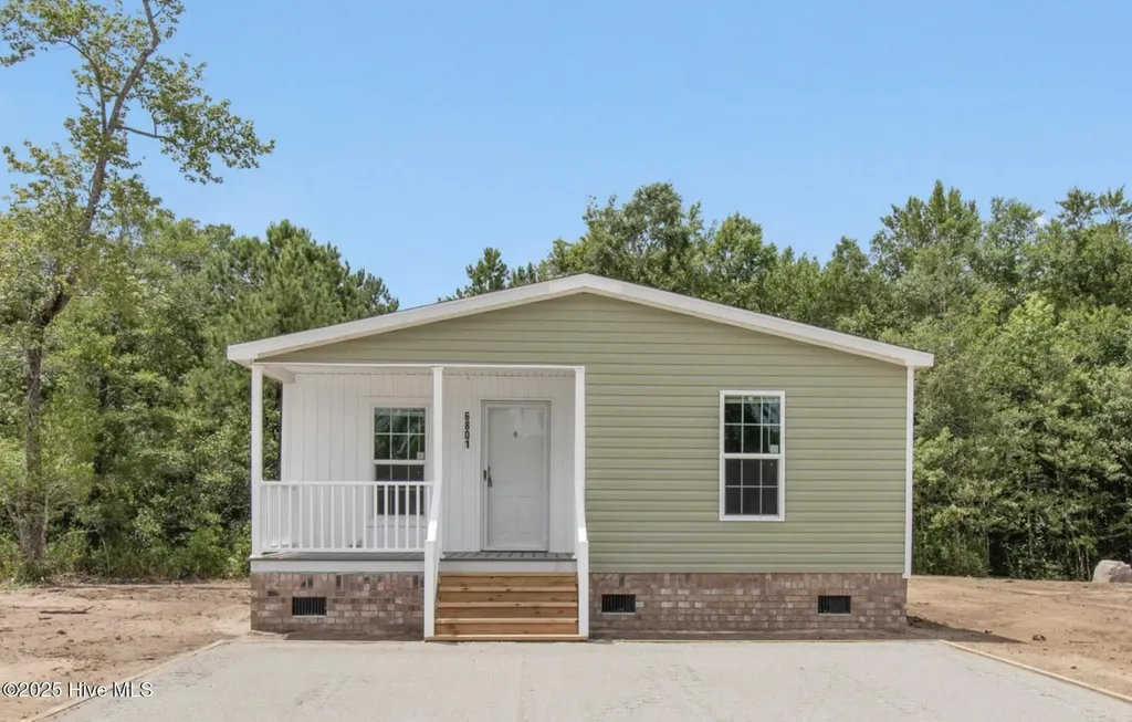 6801 Lewis Drive SE Winnabow NC 28479