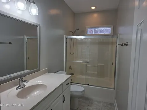 219 Drake Landing New Bern NC 28560