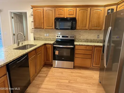 102 Chestnut Court Pine Knoll Shores NC 28512