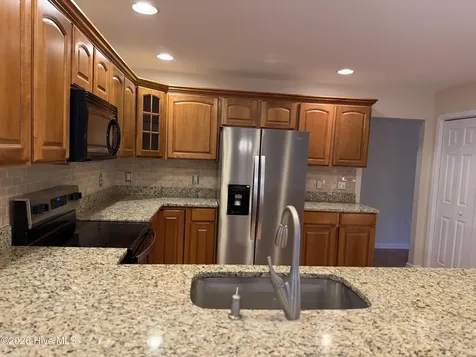 102 Chestnut Court Pine Knoll Shores NC 28512